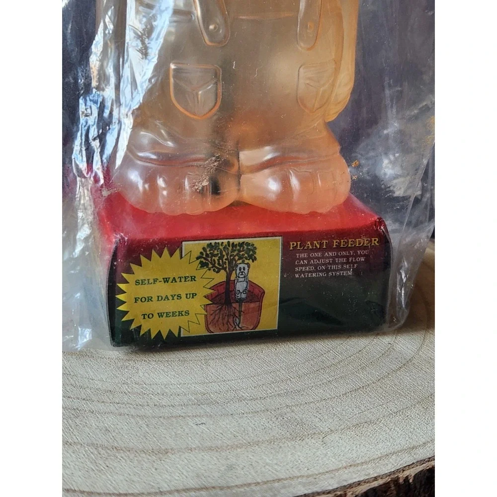 Vintage Reusable Plant Feeder Plastic Yellow Bear With‎ Googly Eyes Original Box